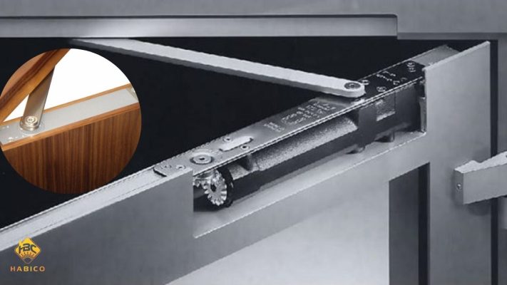 Tay co thủy lực âm cửa là gì